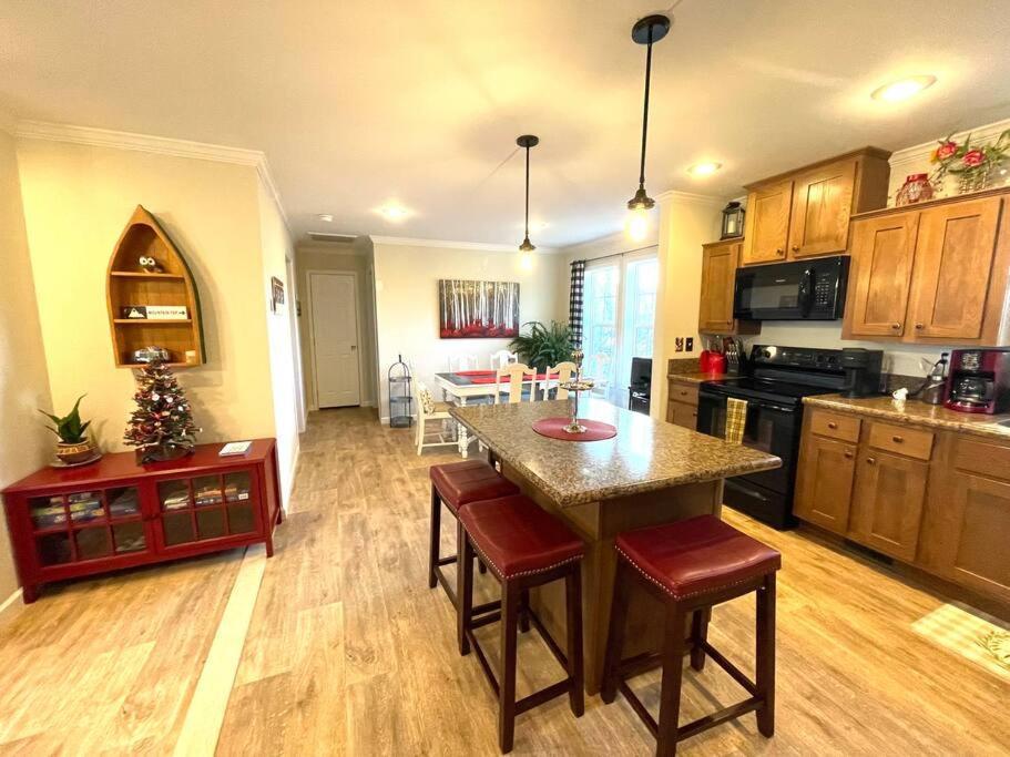 Mountain Views, Pets Welcome-Lake And River Access Lake Lure Zewnętrze zdjęcie