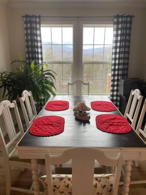 Mountain Views, Pets Welcome-Lake And River Access Lake Lure Zewnętrze zdjęcie