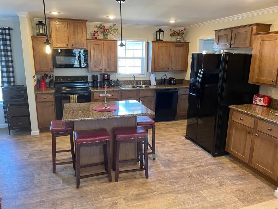Mountain Views, Pets Welcome-Lake And River Access Lake Lure Zewnętrze zdjęcie